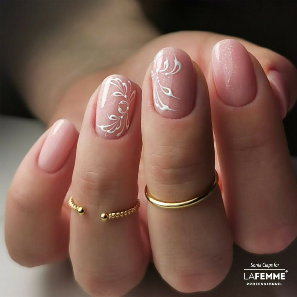 unghie corte con mini glitter