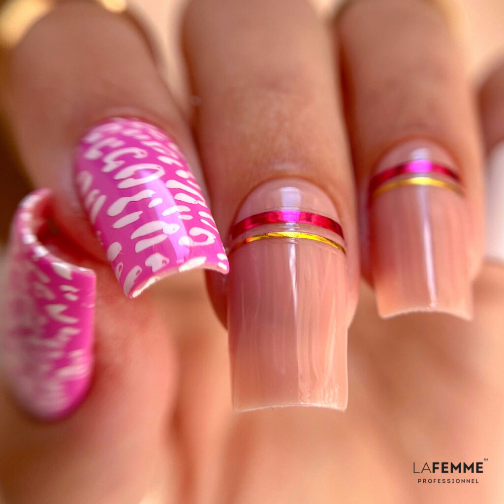unghie leopardate rosa e bianche 