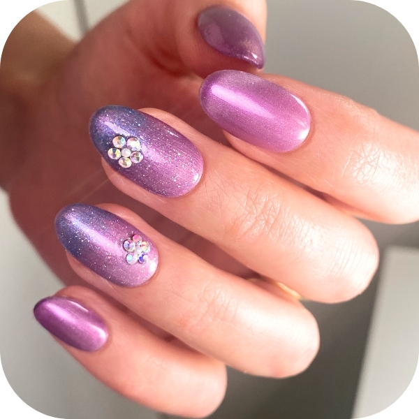 Unghie cat eye estive rosa e viola 