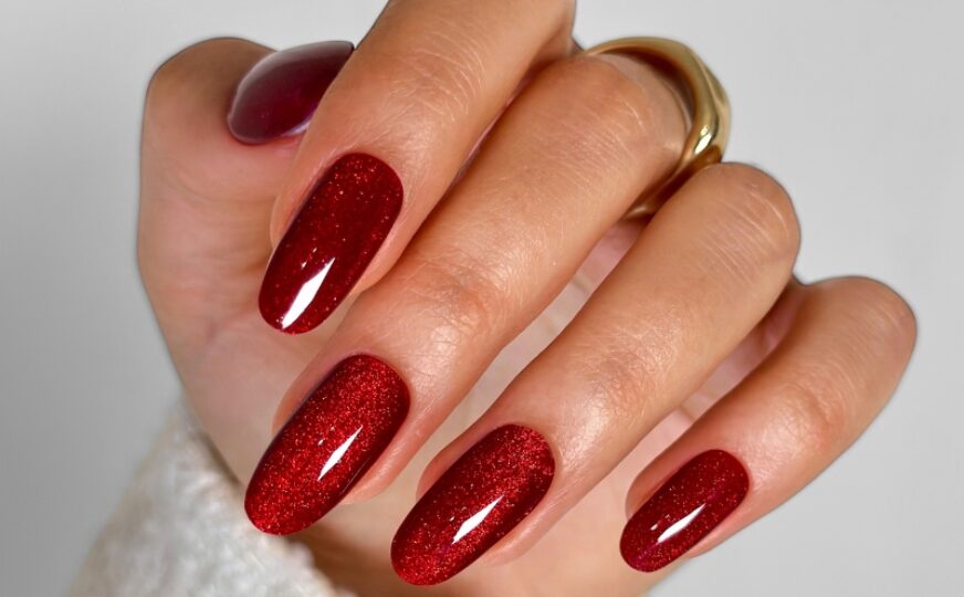 Unghie gel natalizie: le migliori idee per le nail art di Natale