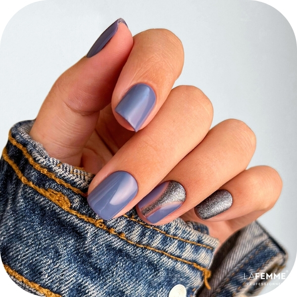 Nail art invernali corte muted Blue 