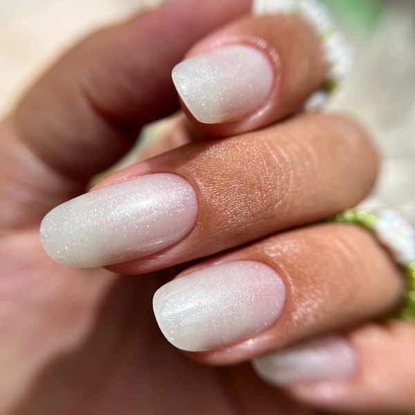 unghie natale bianco lattiginose