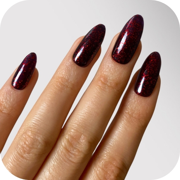 unghie san valentino nere con glitter rossi