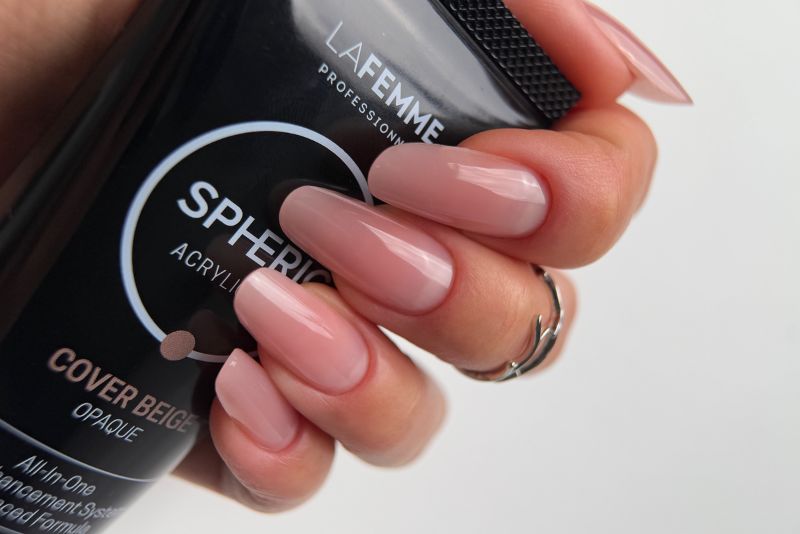 Acrygel: la soluzione perfetta per unghie resistenti