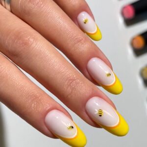 Unghie Primavera La Femme - Nail Art Ape