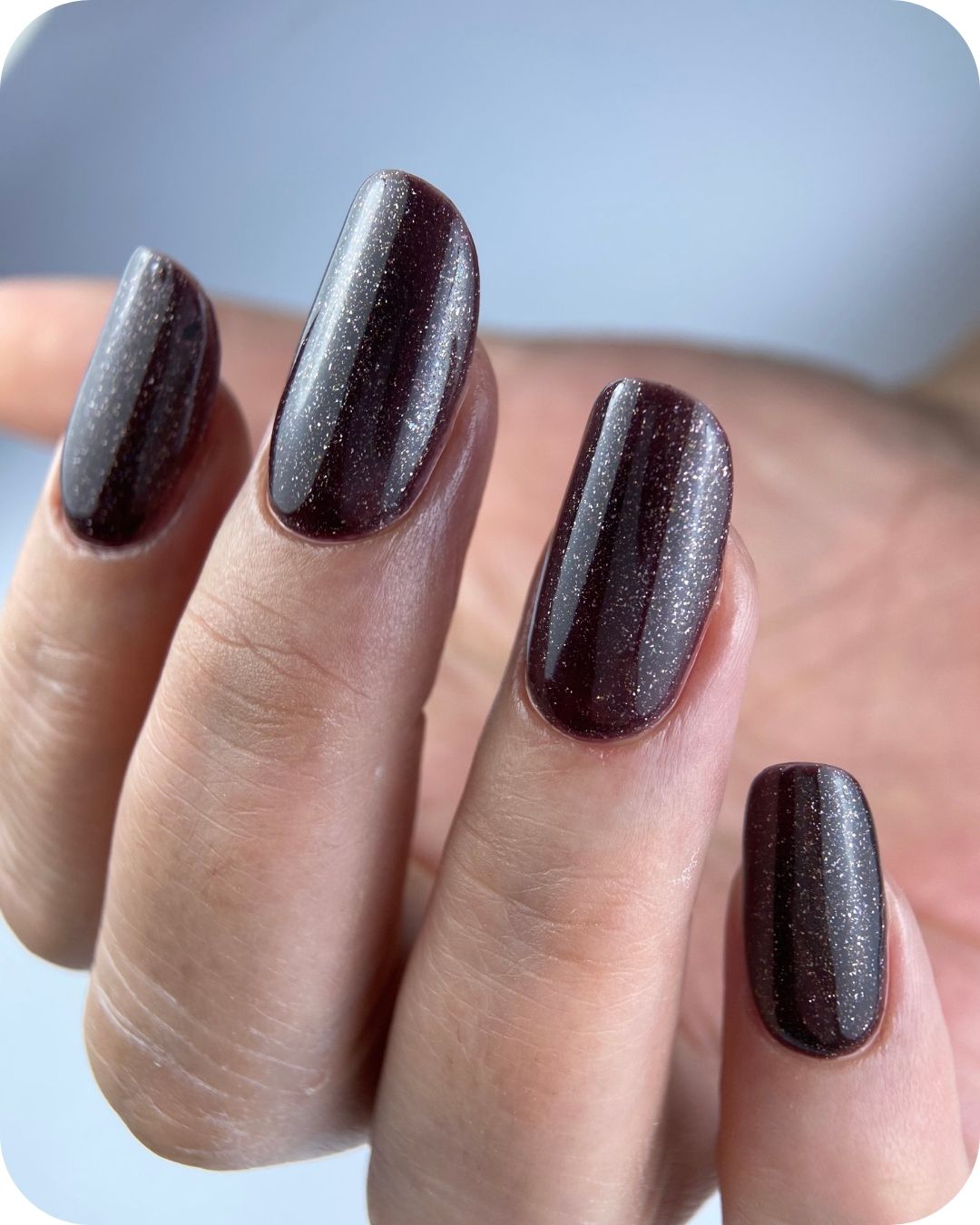 unghie autunnali marrone glitterato