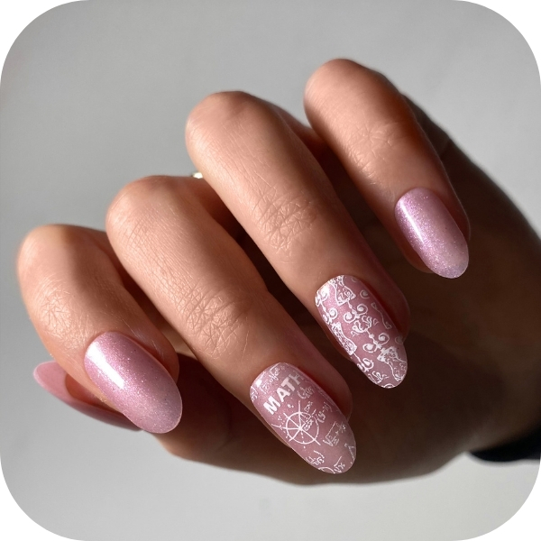 unghie rosa primaverili con stamping