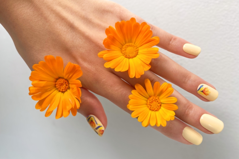 Colori Unghie Estate 2026: le Nuance TOP Trend della bella stagione
